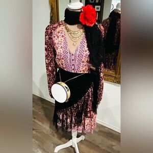 Gypsy Halloween costume: Peasant Dress, tambourine, velvet wrap, coin necklaces